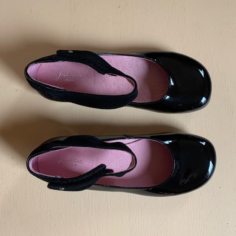 Classic black patent leather Jacadi Mary Janes